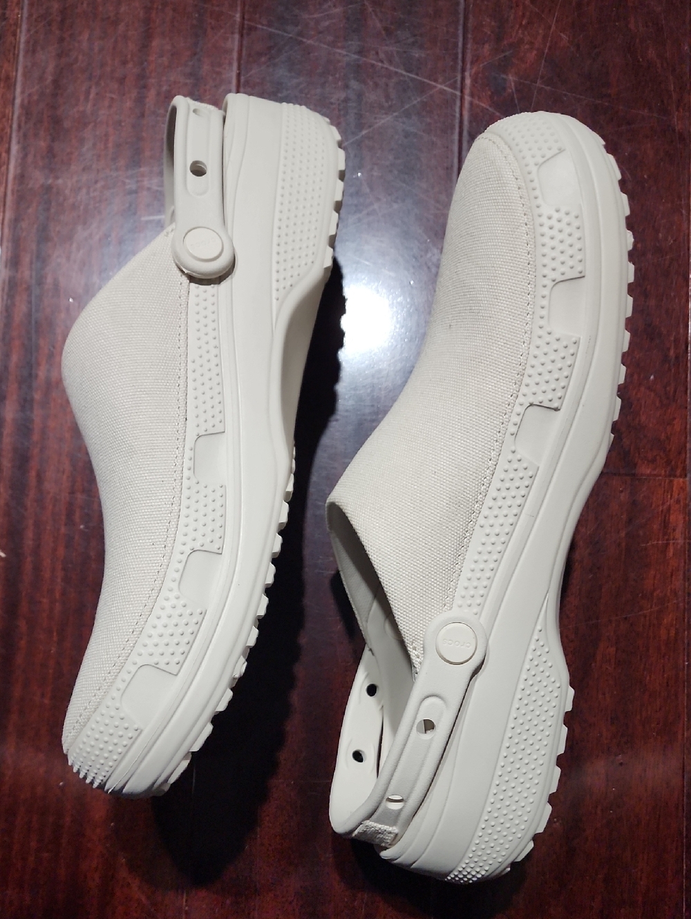 CROCS Men's Slip-On Clogs in CreamCrocs Classic Crafted Clogs, Sz 13 - Picture 2 of 8